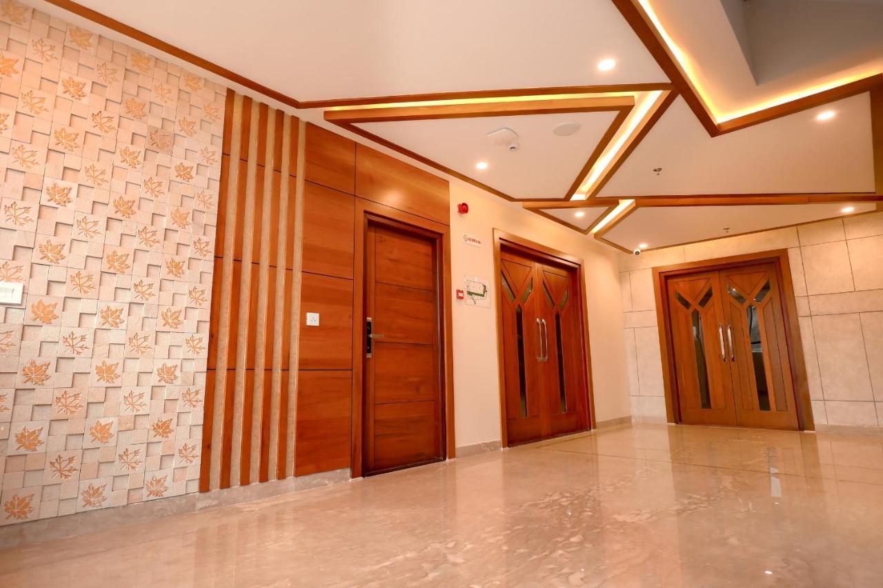 Готель Krishnavalsam Regency Ґуруваюр Екстер'єр фото